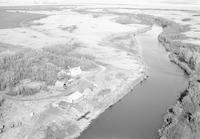 Aerial photograph of a farm in Saskatchewan (39-15-W3)