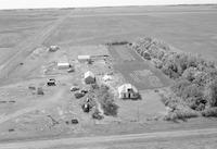 Aerial photograph of a farm in Saskatchewan (40-12-W3)