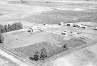 Aerial photograph of a farm in Saskatchewan (40-12-W3)