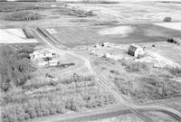 Aerial photograph of a farm in Saskatchewan (10-41-18-W3)