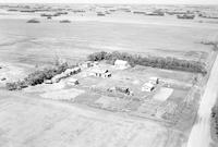 Aerial photograph of a farm in Saskatchewan (25-41-23-W3)