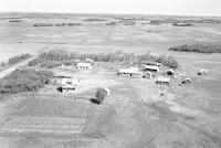 Aerial photograph of a farm in Saskatchewan (22-42-9-W3)