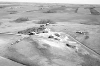 Aerial photograph of a farm in Saskatchewan (7-42-9-W3)