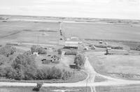 Aerial photograph of a farm in Saskatchewan (43-21-W3)