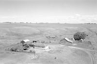 Aerial photograph of a farm in Saskatchewan (23-43-22-W3)