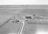 Aerial photograph of a farm in Saskatchewan (17-43-22-W3)