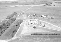 Aerial photograph of a farm in Saskatchewan (8-44-22-W3)