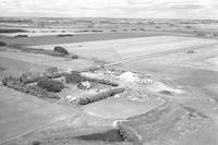 Aerial photograph of a farm in Saskatchewan (44-22-W3)