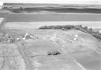 Aerial photograph of a farm in Saskatchewan (44-22-W3)