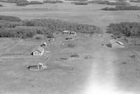 Aerial photograph of a farm in Saskatchewan (47-18-W3)