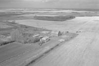 Aerial photograph of a farm in Saskatchewan (21-48-23-W3)
