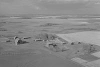 Aerial photograph of a farm in Saskatchewan (28-48-23-W3)