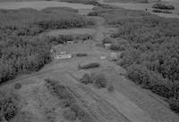 Aerial photograph of a farm in Saskatchewan (15-48-23-W3)