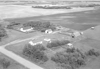 Aerial photograph of a farm in Saskatchewan (20-48-23-W3)