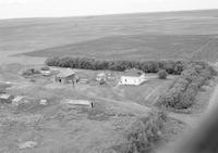 Aerial photograph of a farm in Saskatchewan (8-37-21-W3)