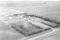 Aerial photograph of a farm in Saskatchewan (37-21-W3)
