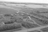 Aerial photograph of a farm in Saskatchewan (9-40-9-W3)