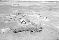 Aerial photograph of a farm in Saskatchewan (15-40-9-W3)