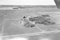 Aerial photograph of a farm in Saskatchewan (14-40-10-W3)