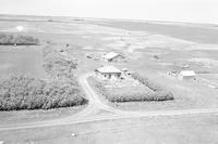 Aerial photograph of a farm in Saskatchewan (40-19-W3)