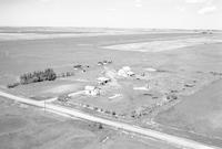 Aerial photograph of a farm in Saskatchewan (1-40-19-W3)