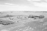 Aerial photograph of a farm in Saskatchewan (10-40-19-W3)