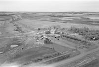 Aerial photograph of a farm in Saskatchewan (28-41-12-W3)