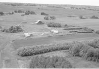 Aerial photograph of a farm in Saskatchewan (12-41-18-W3)