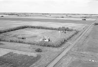 Aerial photograph of a farm in Saskatchewan (3-41-18-W3)