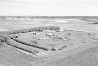 Aerial photograph of a farm in Saskatchewan (41-18-W3)