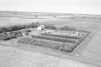 Aerial photograph of a farm in Saskatchewan (43-11-W3)