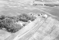 Aerial photograph of a farm in Saskatchewan (14-43-11-W3)