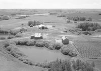 Aerial photograph of a farm in Saskatchewan (14-43-21-W3)