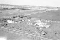 Aerial photograph of a farm in Saskatchewan (8-44-22-W3)
