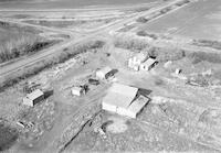 Aerial photograph of a farm in Saskatchewan (24-47-23-W3)