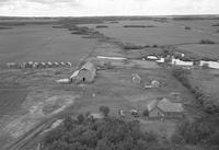 Aerial photograph of a farm in Saskatchewan (48-19-W3)