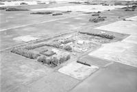 Aerial photograph of a farm near Speers, SK (16-43-11-W3)