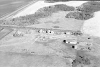 Aerial photograph of a farm in Saskatchewan (29-43-14-W3)