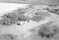 Aerial photograph of a farm in Saskatchewan (9-43-14-W3)