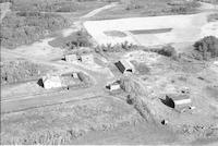 Aerial photograph of a farm in Saskatchewan (43-14-W3)