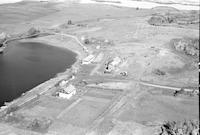 Aerial photograph of a farm in Saskatchewan (43-18-W3)