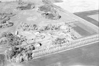 Aerial photograph of a farm in Saskatchewan (21-44-14-W3)