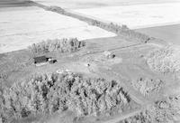 Aerial photograph of a farm in Saskatchewan (46-18-W3)