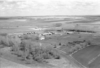 Aerial photograph of a farm in Saskatchewan (42-12-W3)