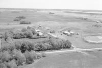 Aerial photograph of a farm in Saskatchewan (44-7-W3)