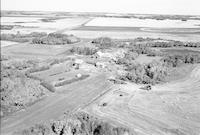 Aerial photograph of a farm near Speers, SK (44-11-W3)