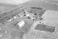 Aerial photograph of a farm near Unity, SK (6-41-22-W3)